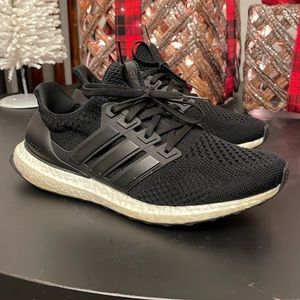 Adidas ultra boost size men’s 9.5